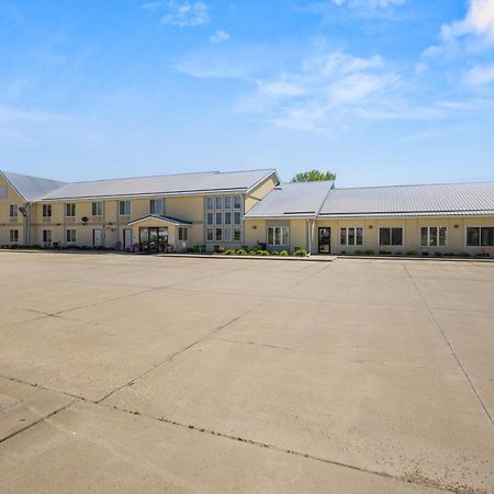 De Smet Super Deluxe Inn & Suites Εξωτερικό φωτογραφία