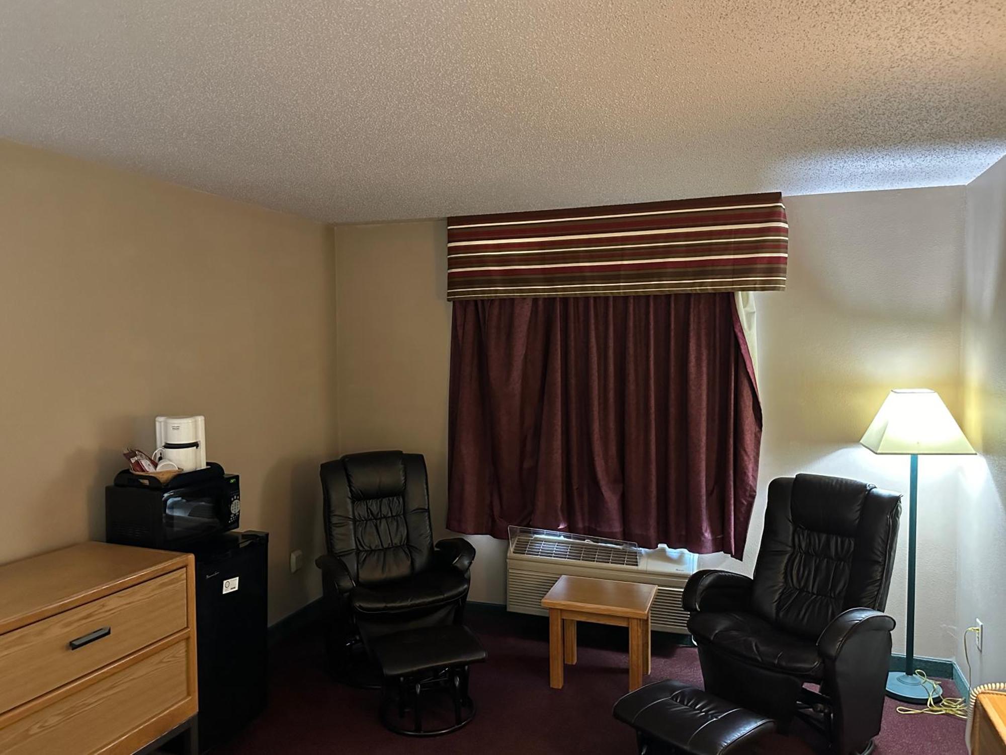 De Smet Super Deluxe Inn & Suites Εξωτερικό φωτογραφία