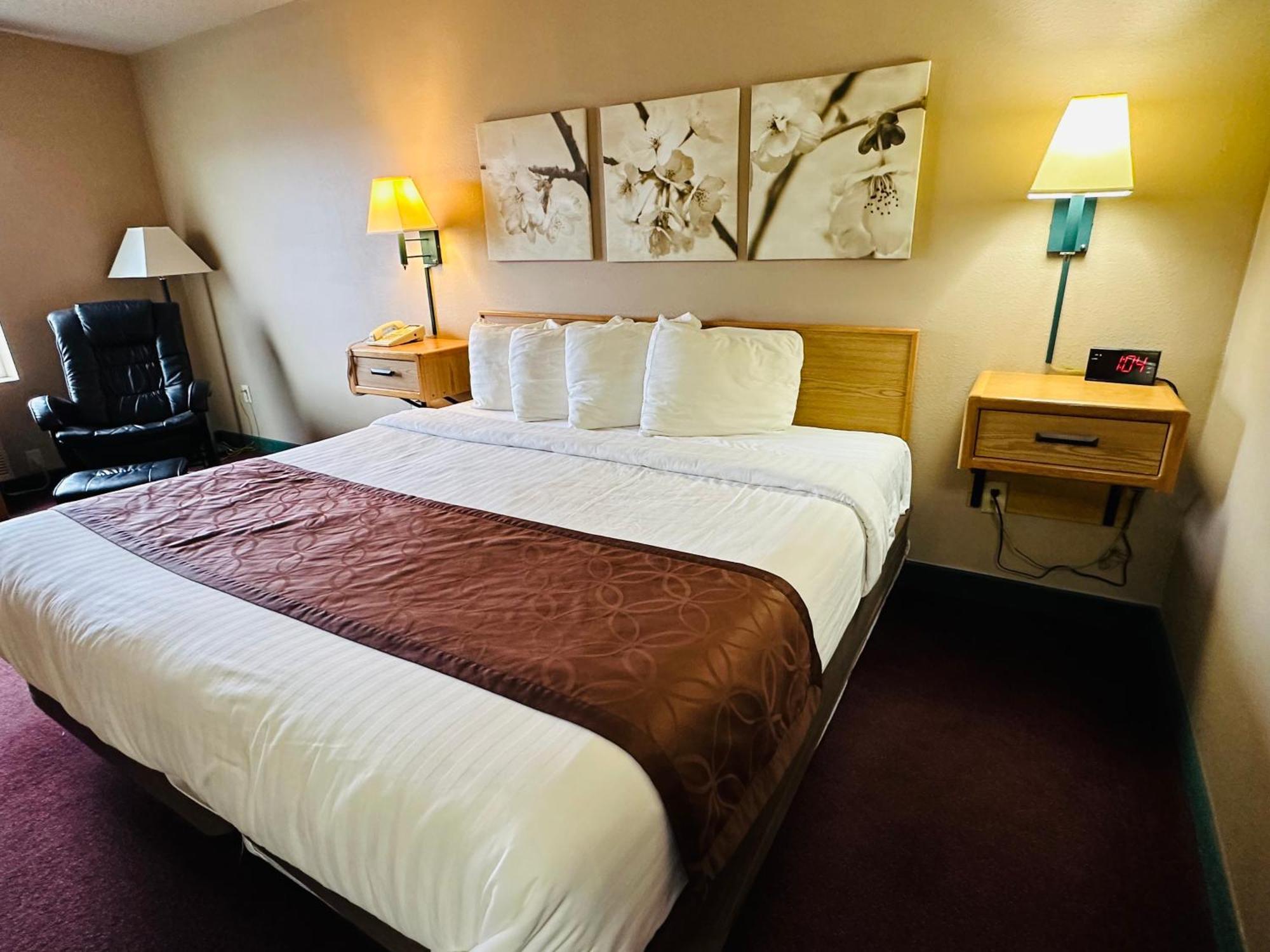 De Smet Super Deluxe Inn & Suites Εξωτερικό φωτογραφία