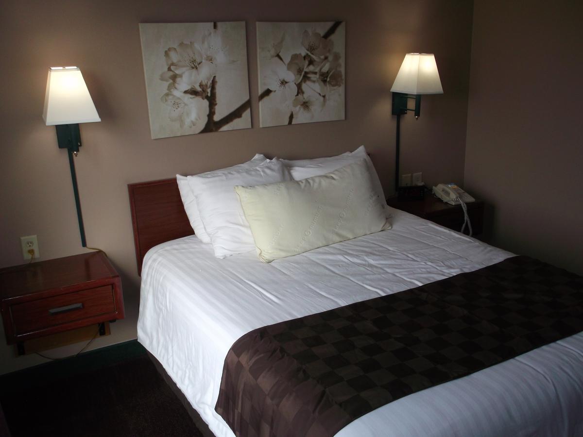 De Smet Super Deluxe Inn & Suites Εξωτερικό φωτογραφία