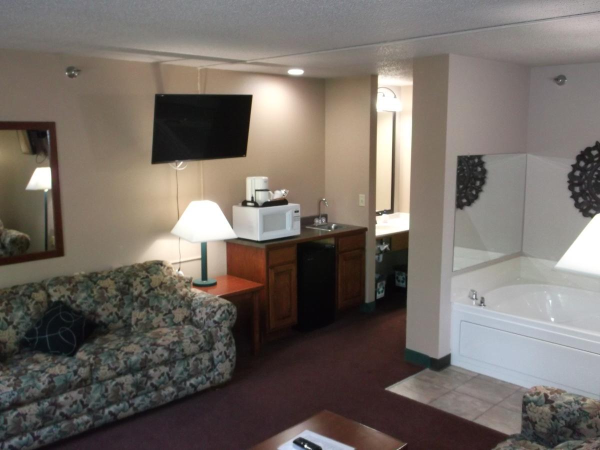 De Smet Super Deluxe Inn & Suites Εξωτερικό φωτογραφία