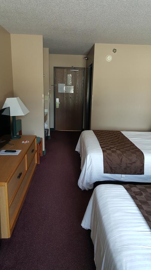 De Smet Super Deluxe Inn & Suites Εξωτερικό φωτογραφία