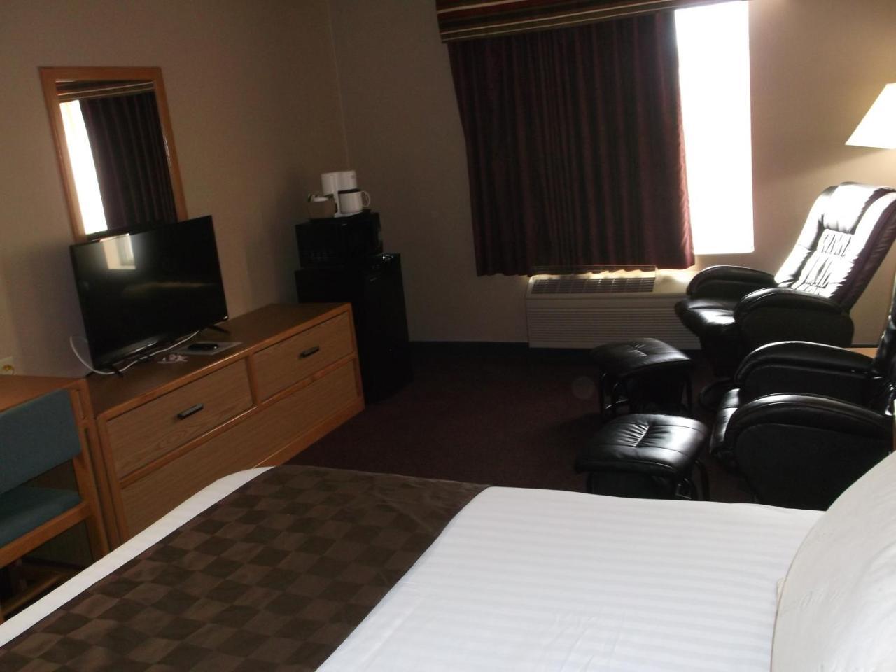 De Smet Super Deluxe Inn & Suites Εξωτερικό φωτογραφία